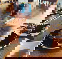 Novel Kitchen - Accommodation Broadbeach