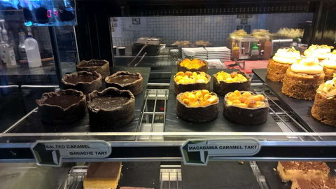 Oliver Brown - Accommodation Broadbeach 0