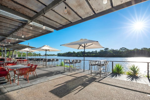 Renmark Club - Accommodation Broadbeach 1
