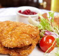 Emu Sports Club Bistro - Accommodation Broadbeach