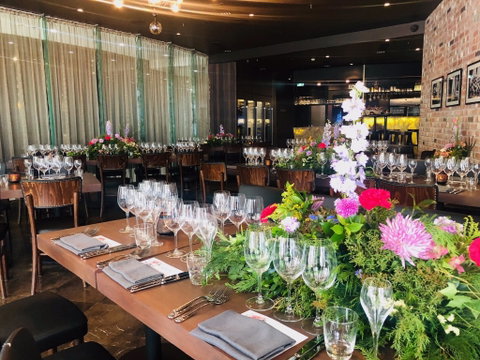 Cellar Door On First - Accommodation Broadbeach 1