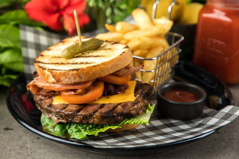 Angus & Co - Accommodation Broadbeach 0