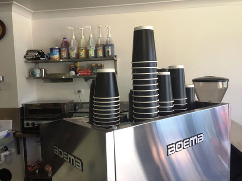 The Loaded Lunchbox - Accommodation Broadbeach 0