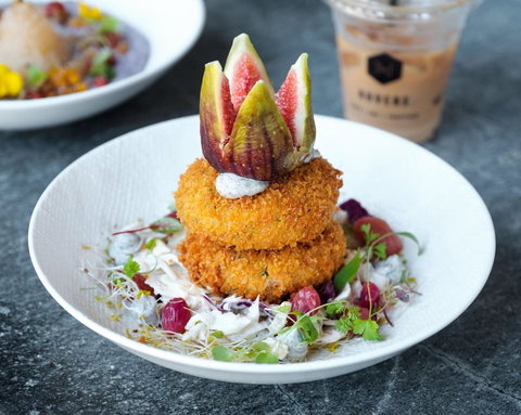 Auvers Cafe - Accommodation Broadbeach 0