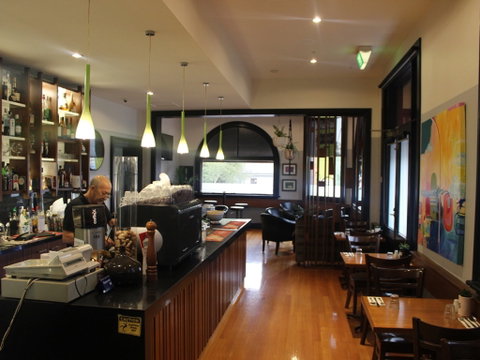 Table 48 - Accommodation Broadbeach 0