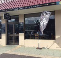 Time Out on Emmett - Accommodation Broadbeach