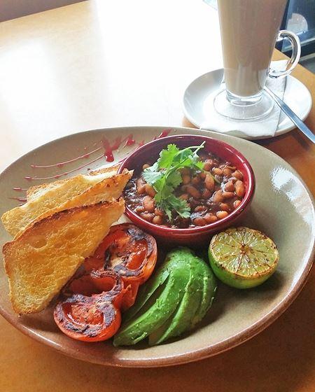 Agatha's Licensed Cafe - Accommodation Broadbeach 10