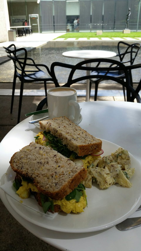 QAG Cafe - Accommodation Broadbeach 1