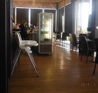 Monica's - Accommodation Broadbeach