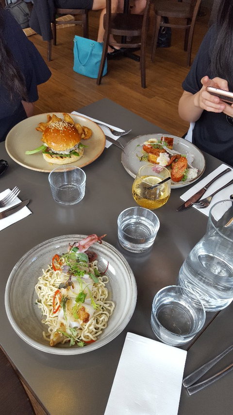 Public - Accommodation Broadbeach 5
