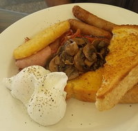 Karma Waters Restaurant - Accommodation Broadbeach