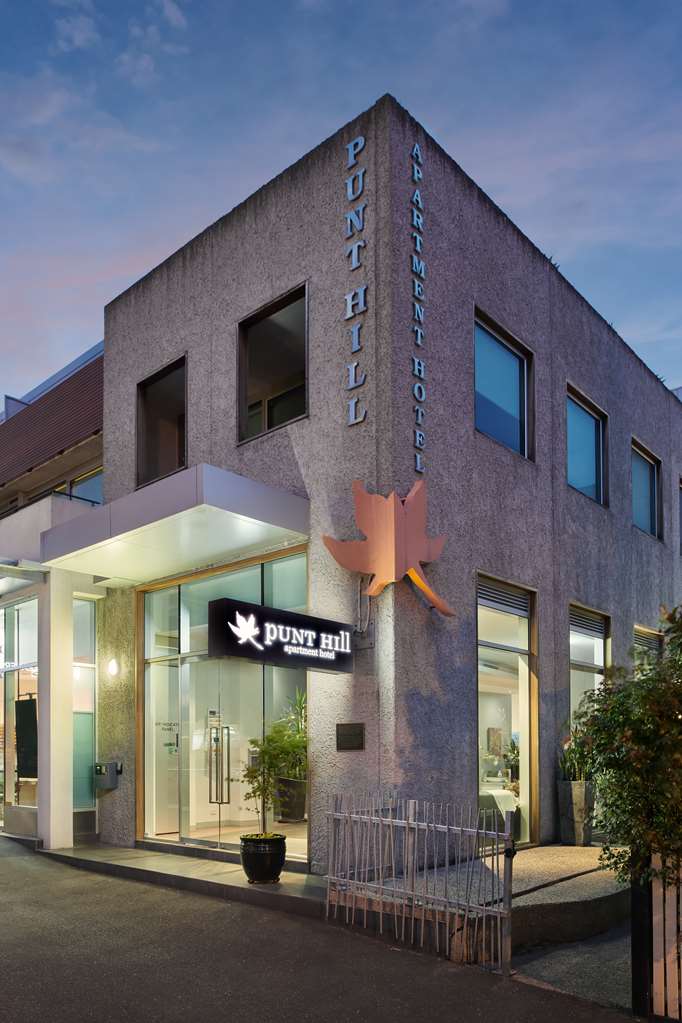 Airport West VIC Accommodation Broadbeach