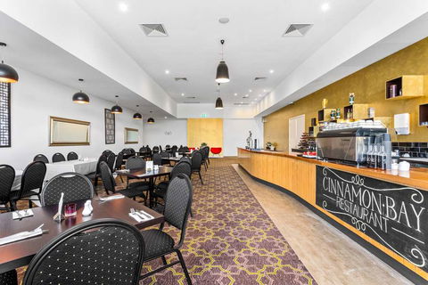 Quality Suites Point Cook Seasons 5 - Accommodation Broadbeach 15