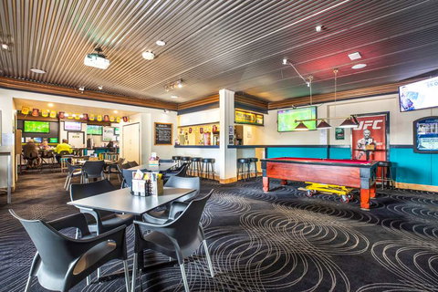 Atherton Hotel - Accommodation Broadbeach 9