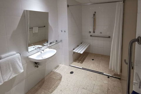 APX Apartments Darling Harbour - Accommodation Broadbeach 6