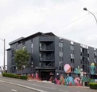 Hotel Hacienda - Accommodation Broadbeach