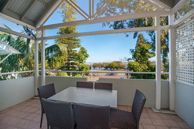 Ashendon WA Accommodation Broadbeach