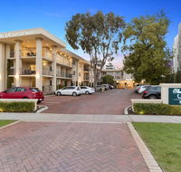 The Peninsula Riverside Apartments - Accommodation Broadbeach