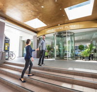 Crowne Plaza Canberra - Accommodation Broadbeach