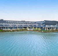 Mercure Melbourne Caroline Springs - Accommodation Broadbeach