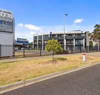 Quality Inn Taylors Lakes Motel - Accommodation Broadbeach