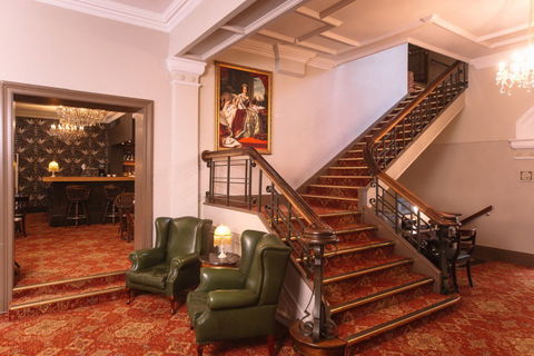 Hadley's Orient Hotel - Accommodation Broadbeach 2