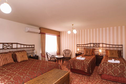 Hadley's Orient Hotel - Accommodation Broadbeach 3
