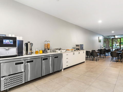 Breakfree on Broadway Sydney - Accommodation Broadbeach 10