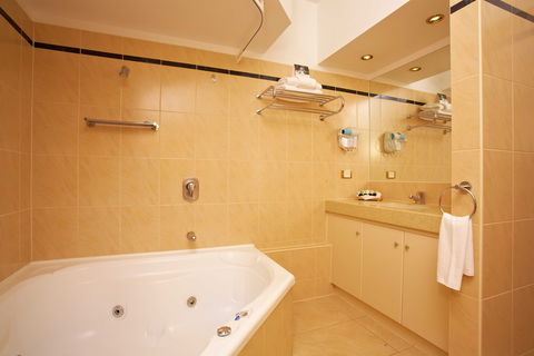 Quest Savoy - Accommodation Broadbeach 8