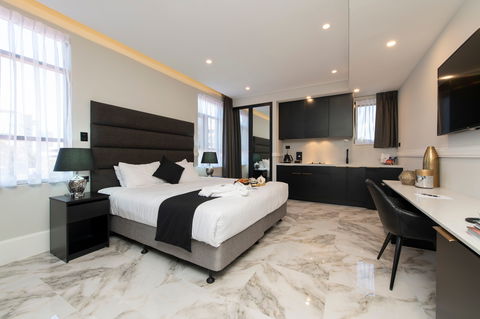 Holiday Inn Stes Parramatta Mar - Accommodation Broadbeach 8