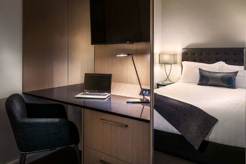 Crest On Park - Accommodation Broadbeach 6