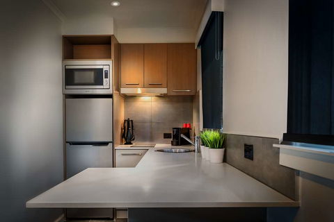 Crest On Park - Accommodation Broadbeach 15