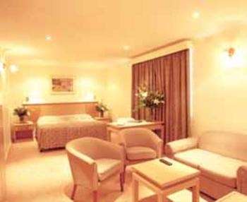 Hotel Crest On Barkly - Accommodation Broadbeach 1