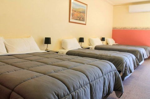 St Georges Motor Inn - Accommodation Broadbeach 4
