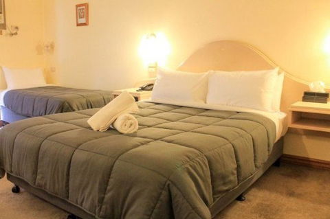 St Georges Motor Inn - Accommodation Broadbeach 7