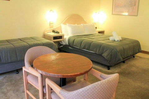 St Georges Motor Inn - Accommodation Broadbeach 11