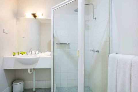 Nightcap at Blue Cattle Dog Hotel - Accommodation Broadbeach 2