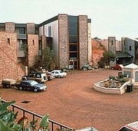 Desert Cave Hotel - Accommodation Broadbeach