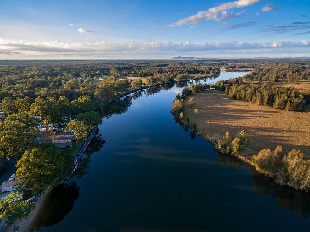 Smiths Lake NSW Accommodation Broadbeach