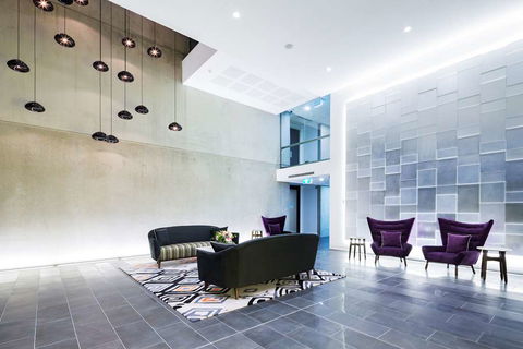 Avenue Hotel Canberra - Accommodation Broadbeach 1