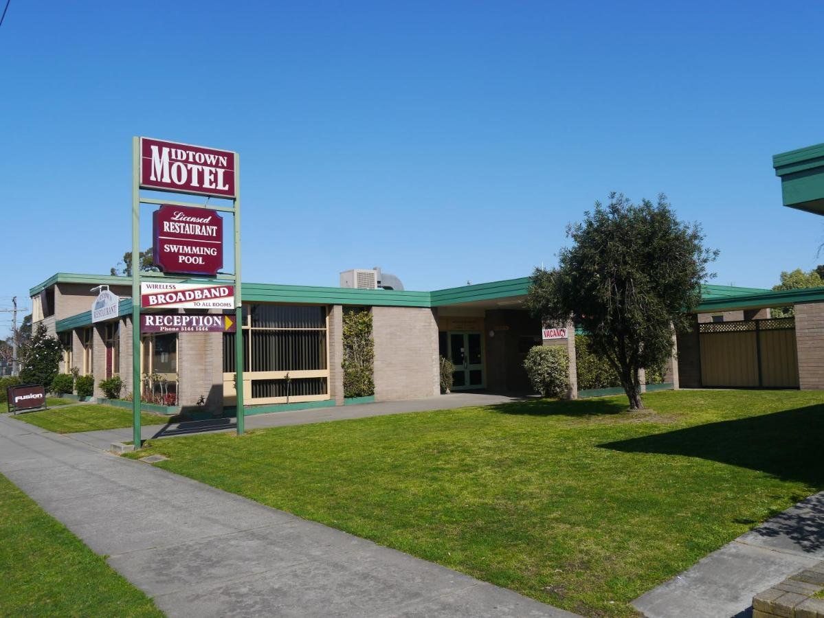 Woorarra East VIC Accommodation Broadbeach