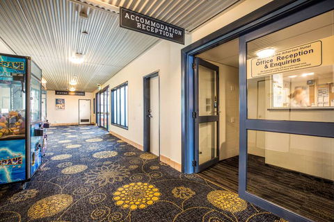 Atherton Hotel - Accommodation Broadbeach 1