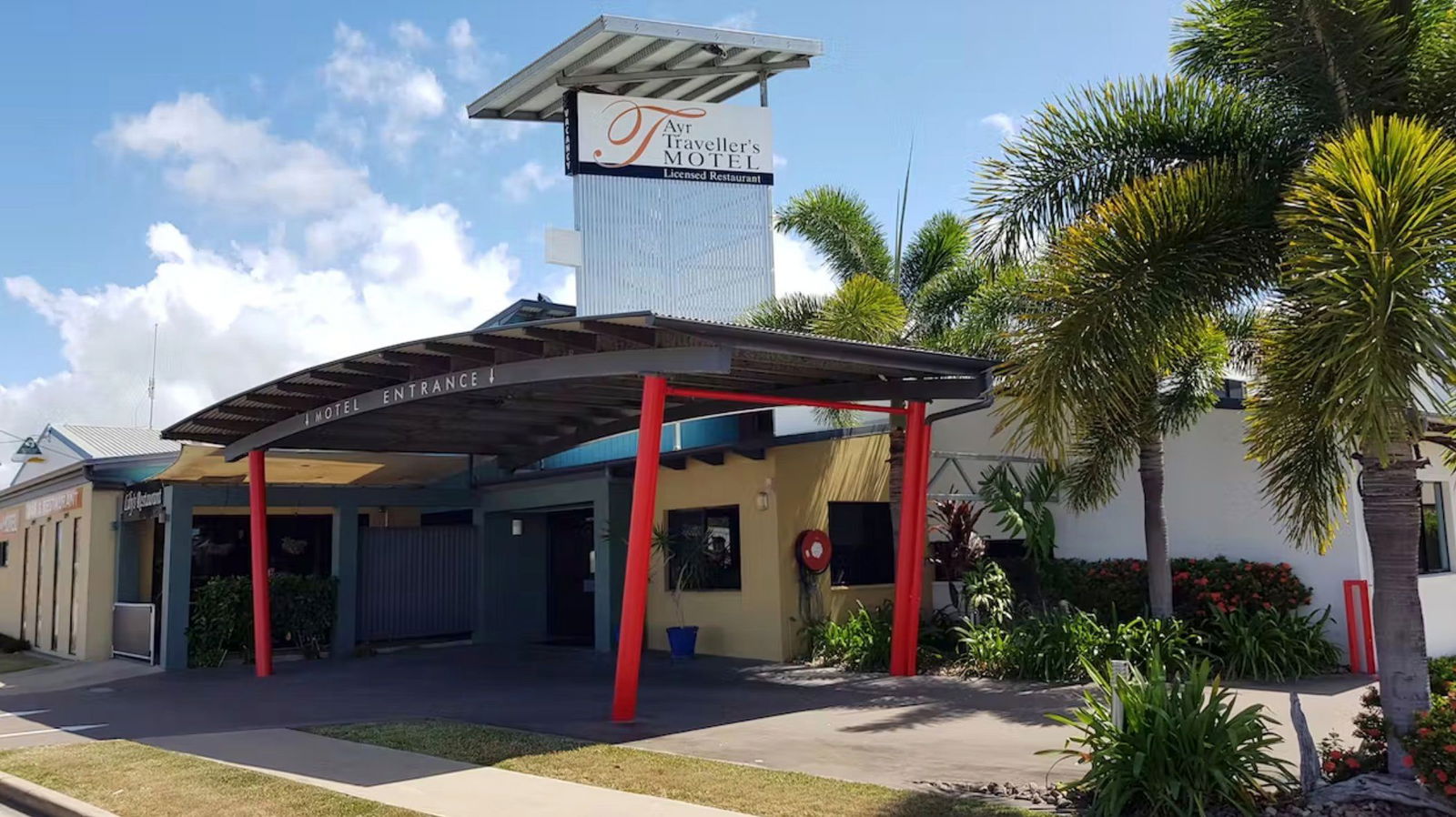 Airville QLD Accommodation Broadbeach