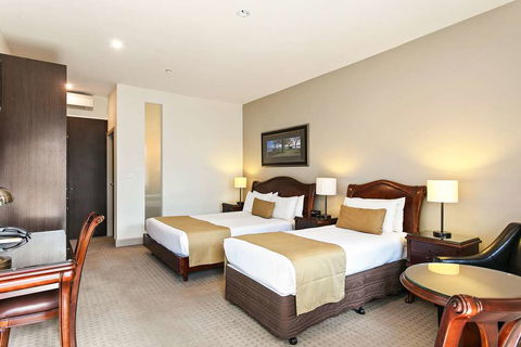 Quality Inn Heritage On Lydiard - Accommodation Broadbeach 0