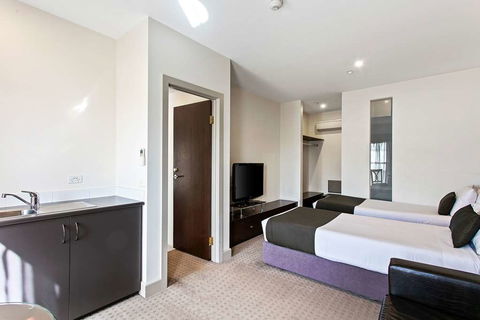 Quality Inn Heritage On Lydiard - Accommodation Broadbeach 12