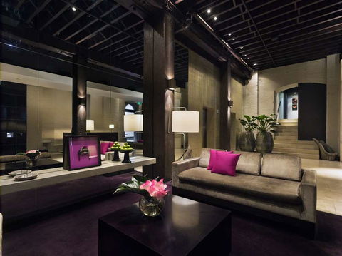 Establishment Hotel - Accommodation Broadbeach 2