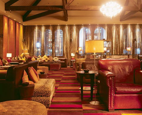 Establishment Hotel - Accommodation Broadbeach 11