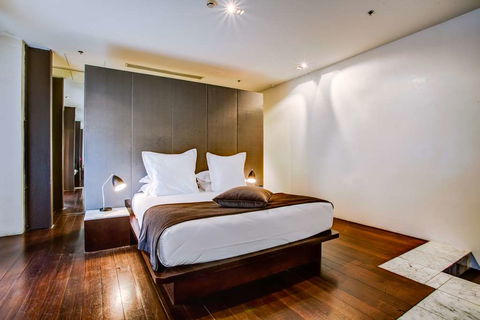 Establishment Hotel - Accommodation Broadbeach 13