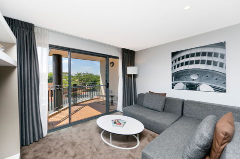 Astra Apartments The Griffin - Accommodation Broadbeach 4