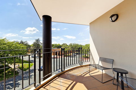 Astra Apartments The Griffin - Accommodation Broadbeach 9